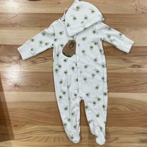 Unisex 6-9 month onesie . 100% organic cotton